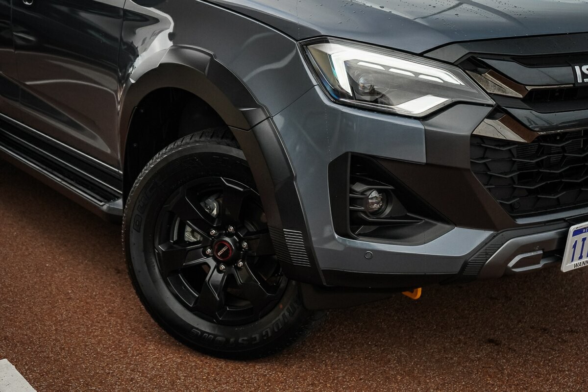 Isuzu D-max image 2