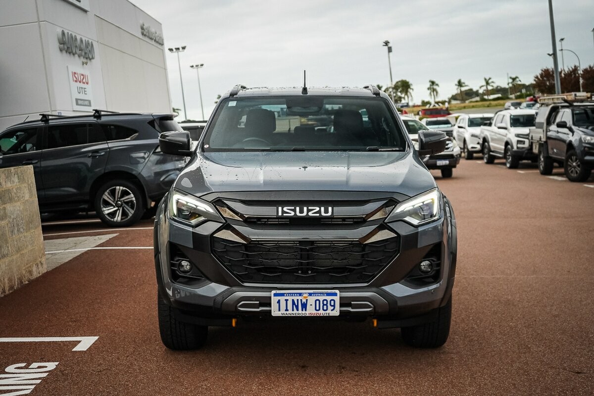 Isuzu D-max image 3