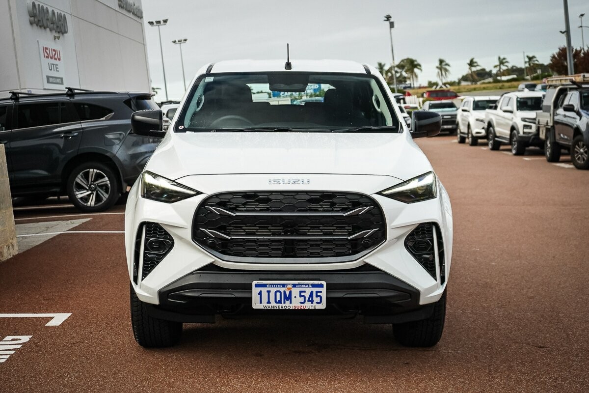 Isuzu Mu-x image 3