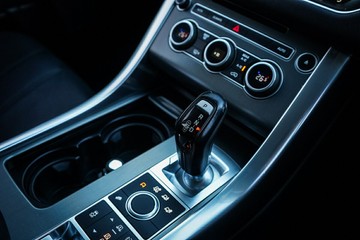 https://vehicle-cdn.autoleague.cloud/4103_21010046_25.jpg