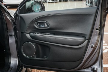 https://vehicle-cdn.autoleague.cloud/4103_21010073_16.jpg