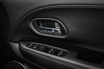https://vehicle-cdn.autoleague.cloud/4103_21010073_17.jpg