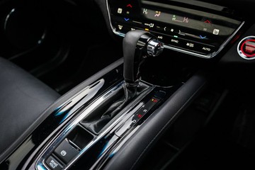 https://vehicle-cdn.autoleague.cloud/4103_21010073_22.jpg