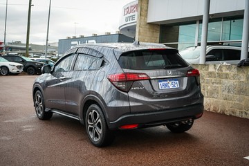 https://vehicle-cdn.autoleague.cloud/4103_21010073_5.jpg