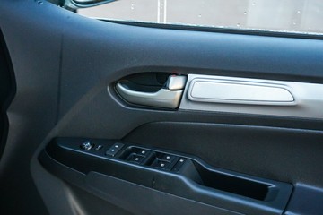 https://vehicle-cdn.autoleague.cloud/4103_21010127_17.jpg
