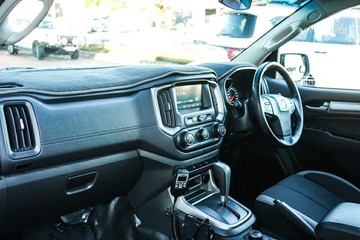 https://vehicle-cdn.autoleague.cloud/4103_21010127_22.jpg
