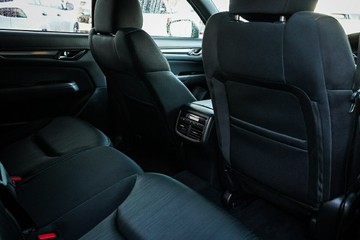 https://vehicle-cdn.autoleague.cloud/4103_21010204_10.jpg