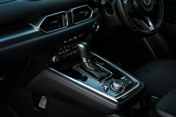 https://vehicle-cdn.autoleague.cloud/4103_21010204_27.jpg