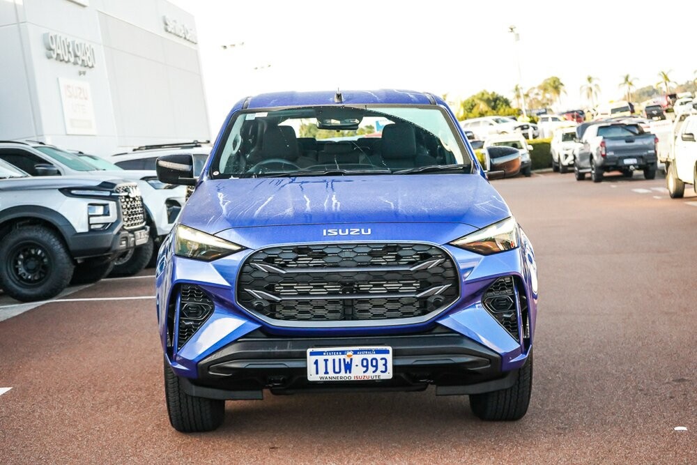 Isuzu Mu-x image 3