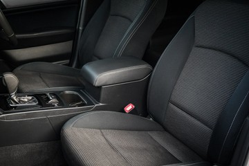 https://vehicle-cdn.autoleague.cloud/4103_21010238_24.jpg