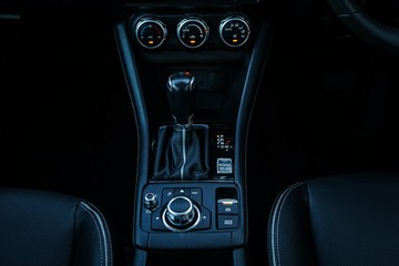 https://vehicle-cdn.autoleague.cloud/4103_21010246_14.jpg