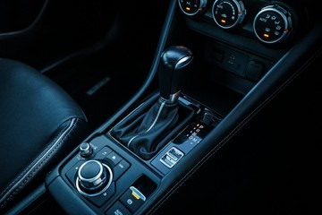 https://vehicle-cdn.autoleague.cloud/4103_21010246_24.jpg
