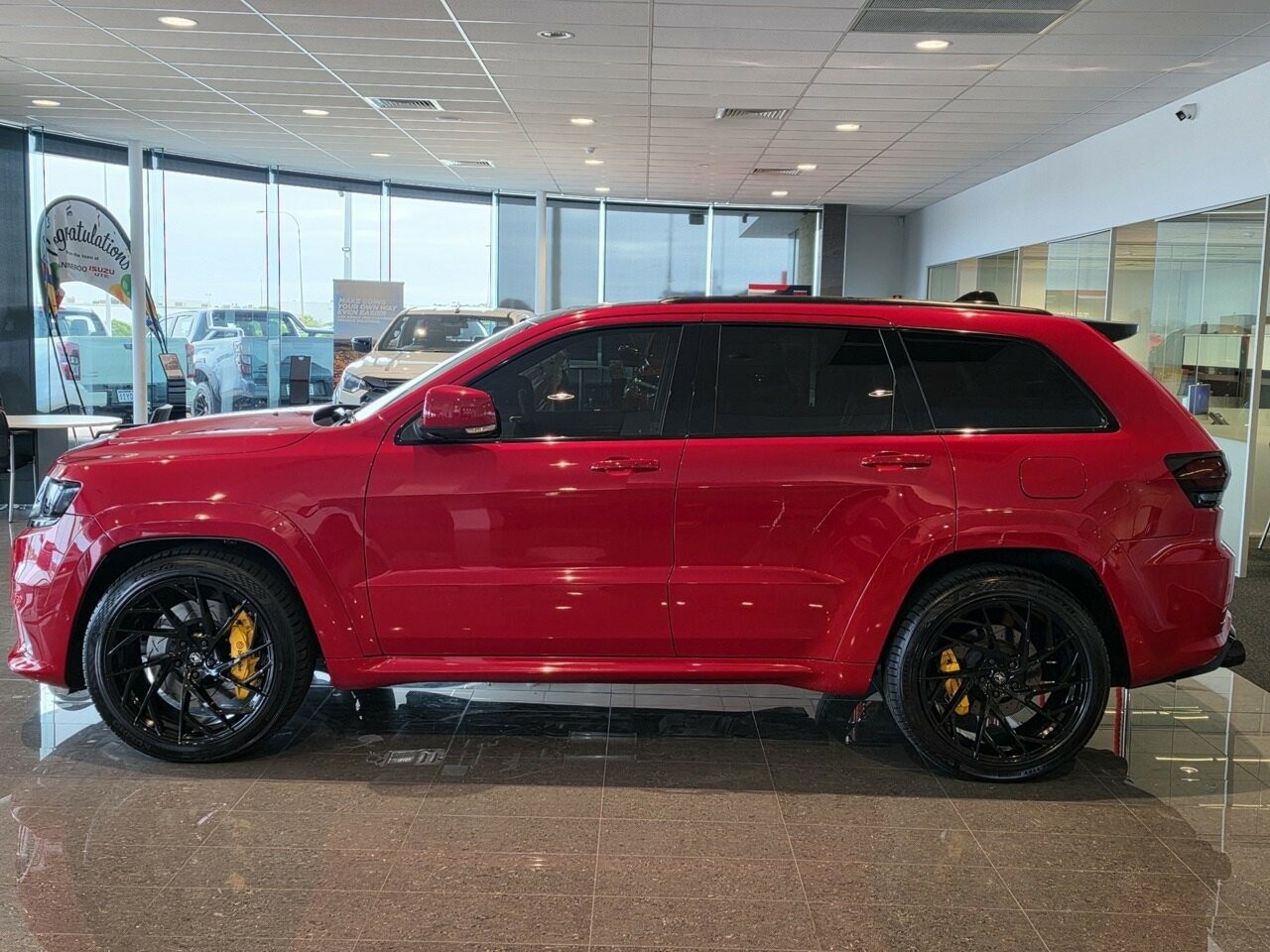 Jeep Grand Cherokee image 3