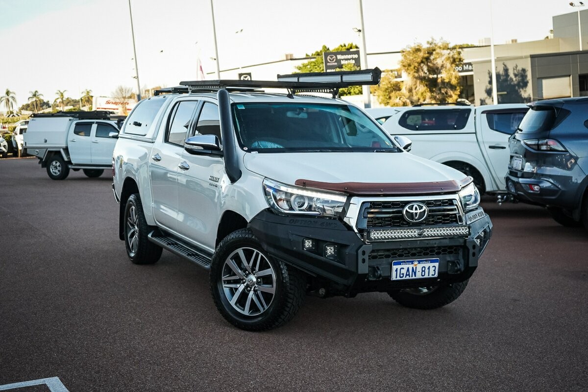 Toyota Hilux image 1