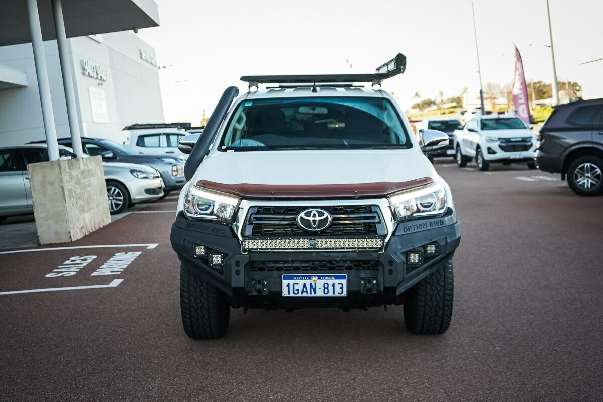 Toyota Hilux image 3