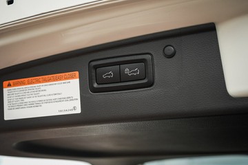https://vehicle-cdn.autoleague.cloud/4103_21010321_10.jpg