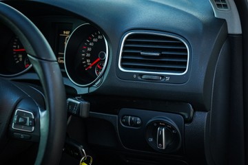 https://vehicle-cdn.autoleague.cloud/4103_21010325_20.jpg