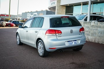 https://vehicle-cdn.autoleague.cloud/4103_21010325_5.jpg