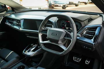https://vehicle-cdn.autoleague.cloud/4103_21010387_14.jpg