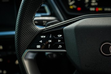 https://vehicle-cdn.autoleague.cloud/4103_21010387_18.jpg