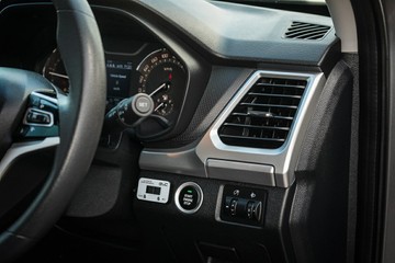 https://vehicle-cdn.autoleague.cloud/4103_21010396_13.jpg