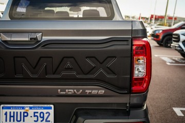 https://vehicle-cdn.autoleague.cloud/4103_21010396_9.jpg