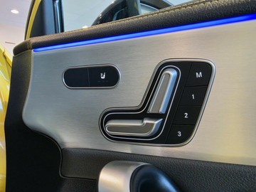 https://vehicle-cdn.autoleague.cloud/4103_21010453_19.jpg
