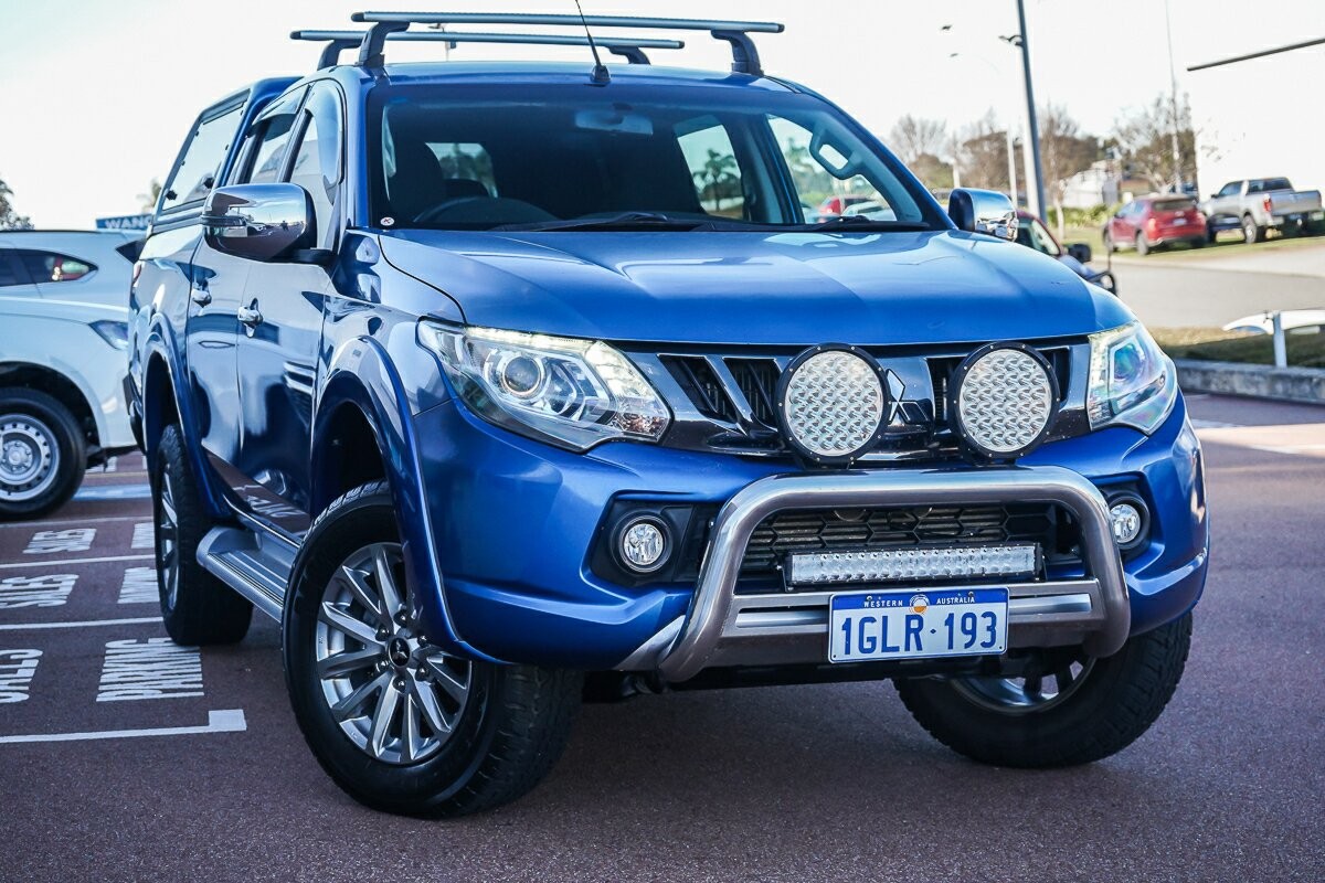 Mitsubishi Triton image 1