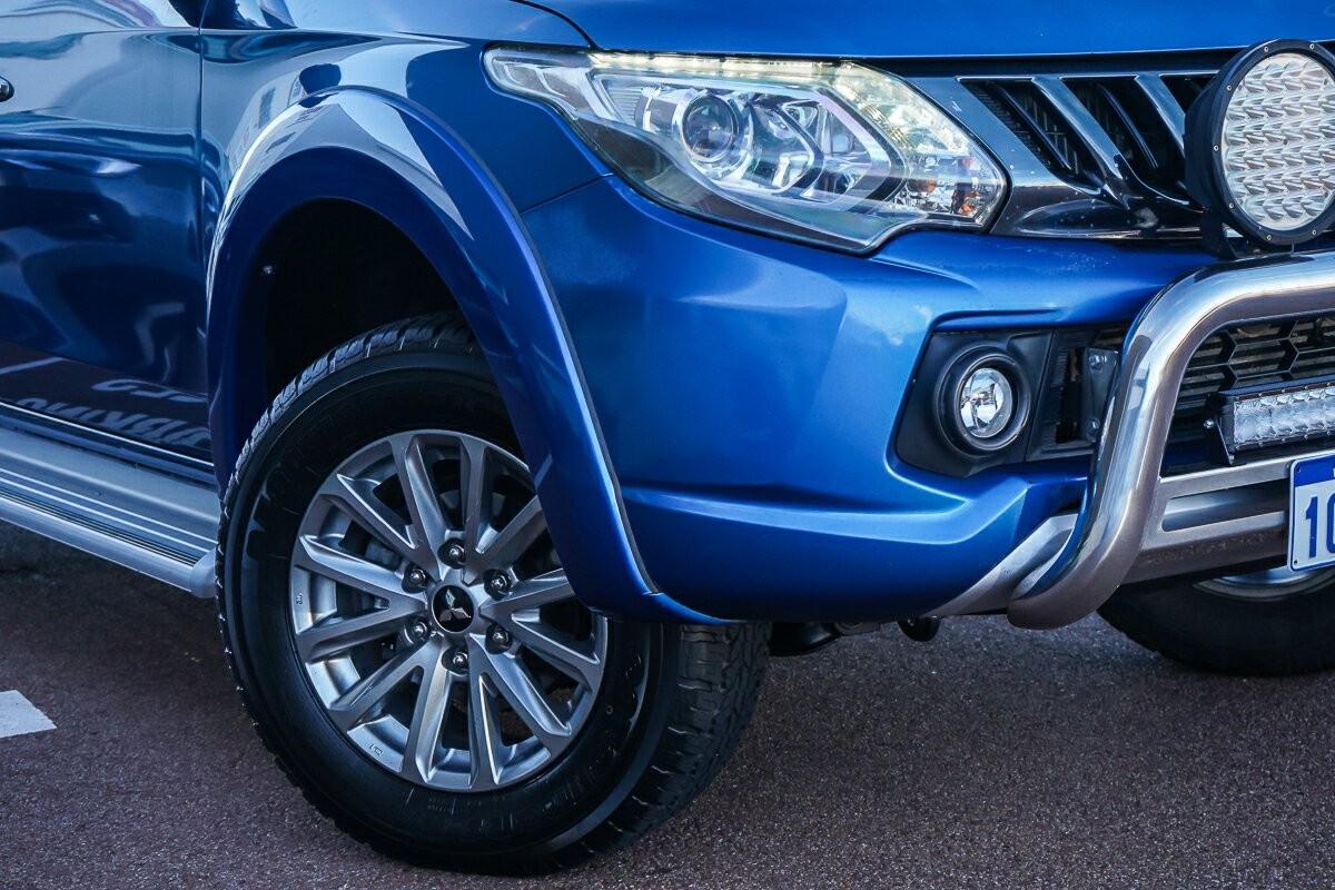 Mitsubishi Triton image 2