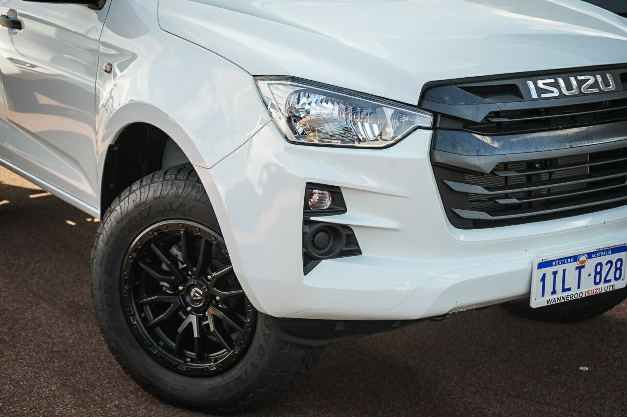 Isuzu D-max image 2