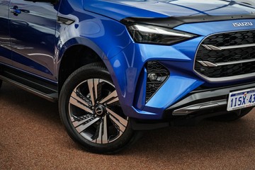https://vehicle-cdn.autoleague.cloud/4103_950446804_3.jpg