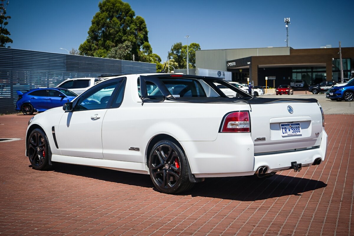 Holden Ute image 4