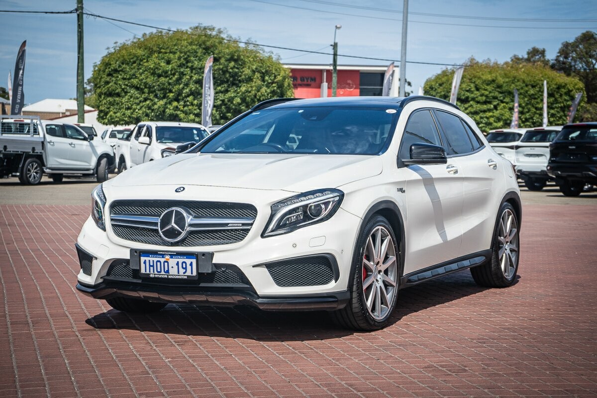 Mercedes Benz Gla-class image 3