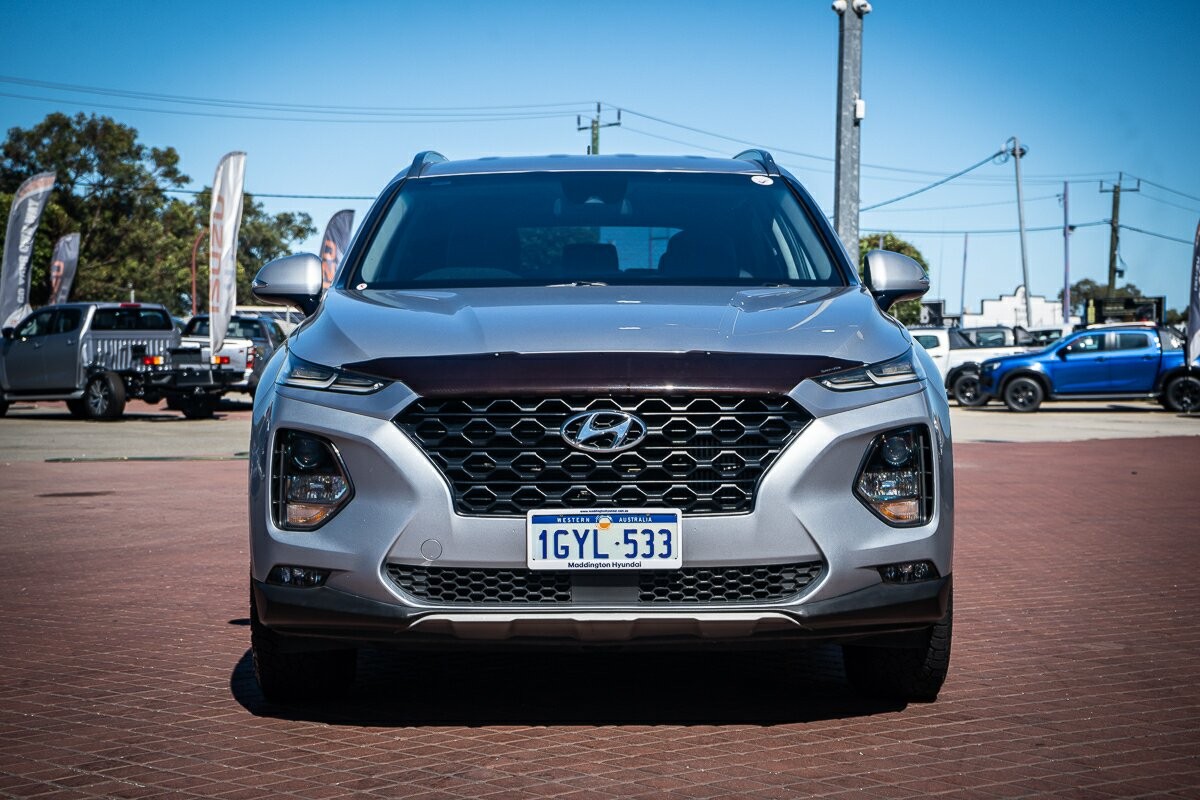 Hyundai Santa Fe image 2