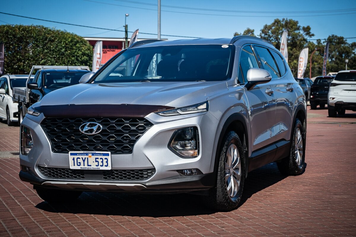 Hyundai Santa Fe image 3