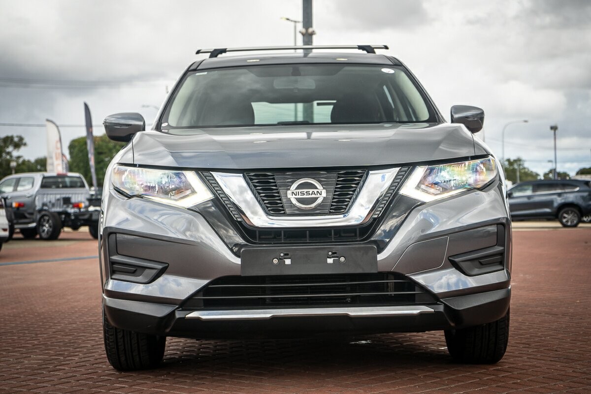 Nissan X-trail image 2