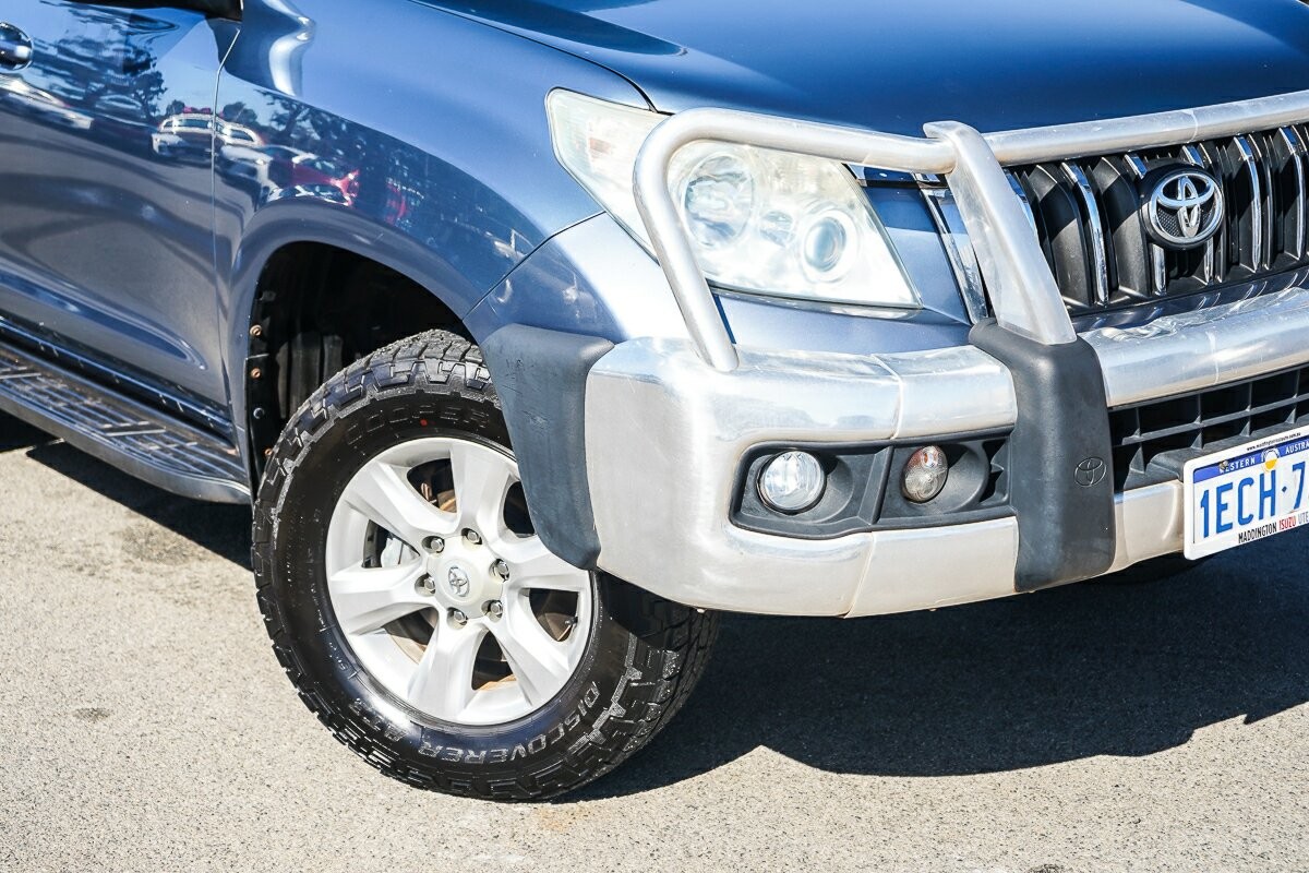 Toyota Landcruiser Prado image 2