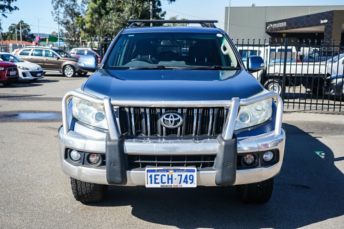 Toyota Landcruiser Prado image 3
