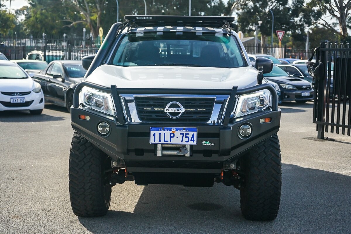 Nissan Navara image 3