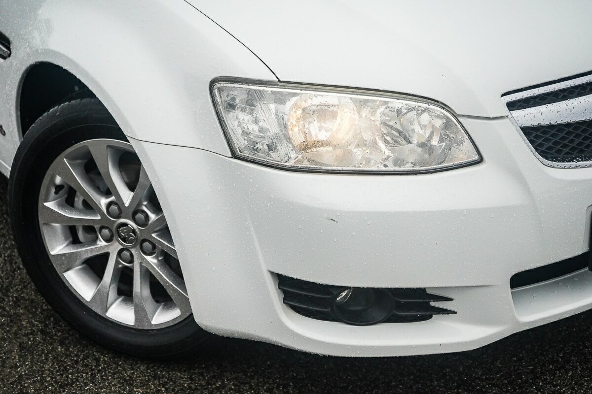 Holden Berlina image 2