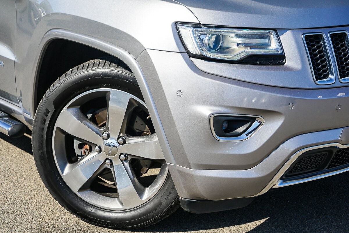 Jeep Grand Cherokee image 2