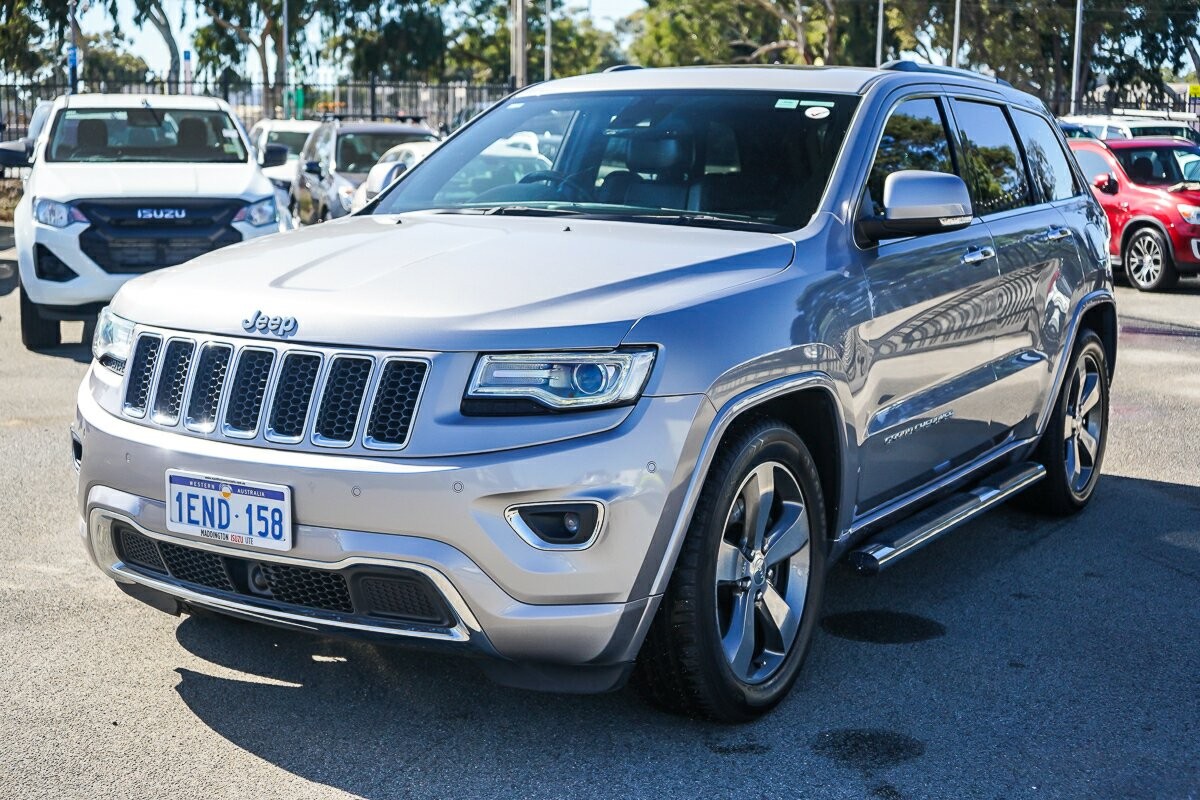 Jeep Grand Cherokee image 4