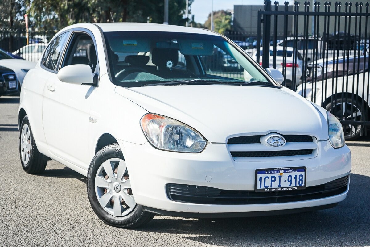 Hyundai Accent image 1