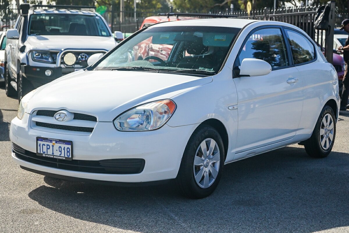 Hyundai Accent image 4