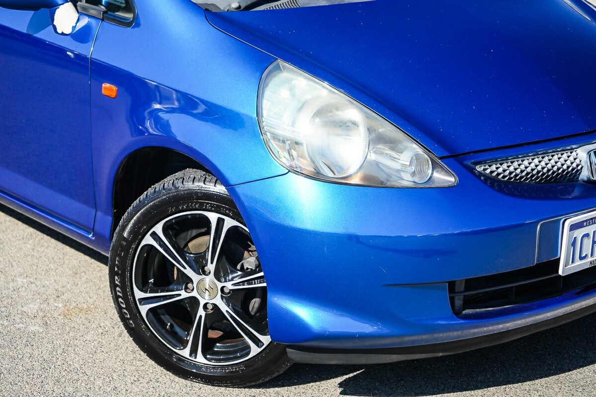 Honda Jazz image 2