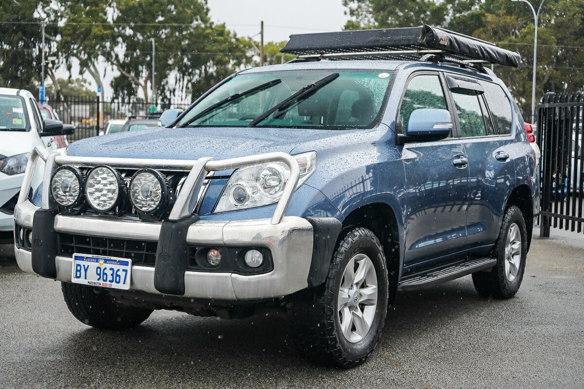 Toyota Landcruiser Prado image 4