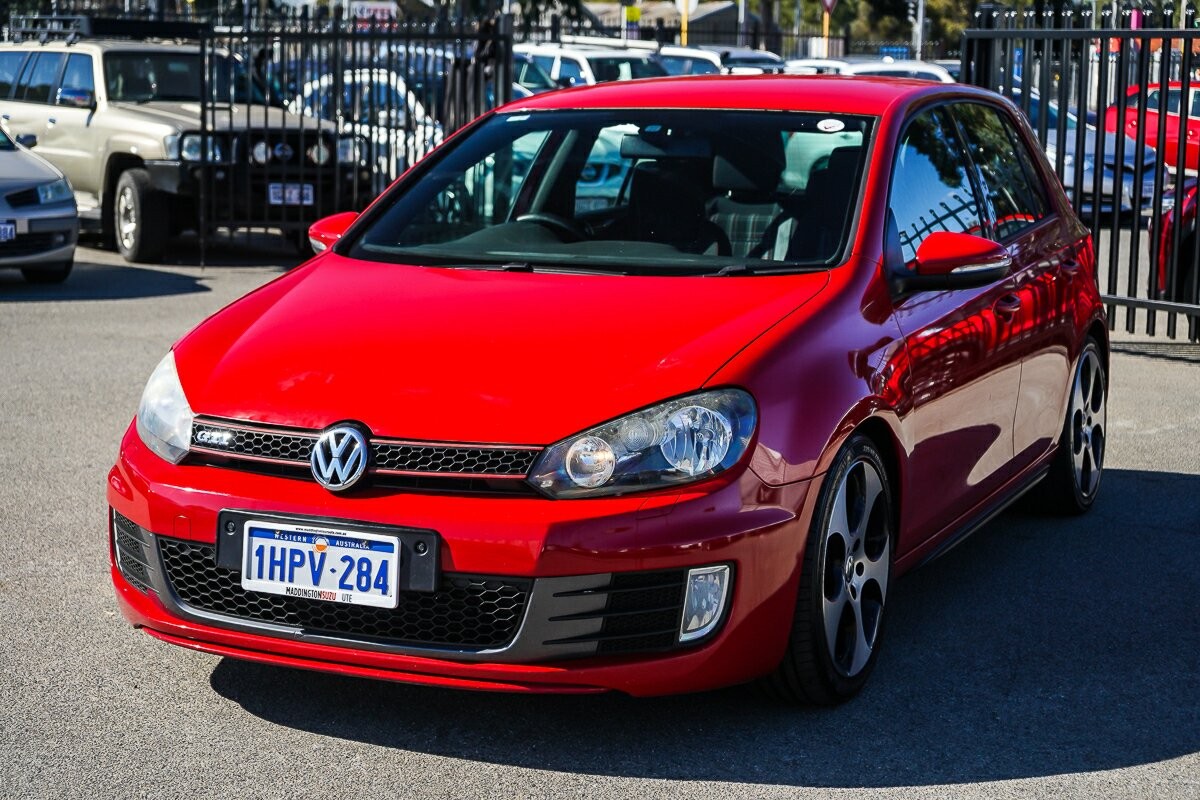 Volkswagen Golf image 4