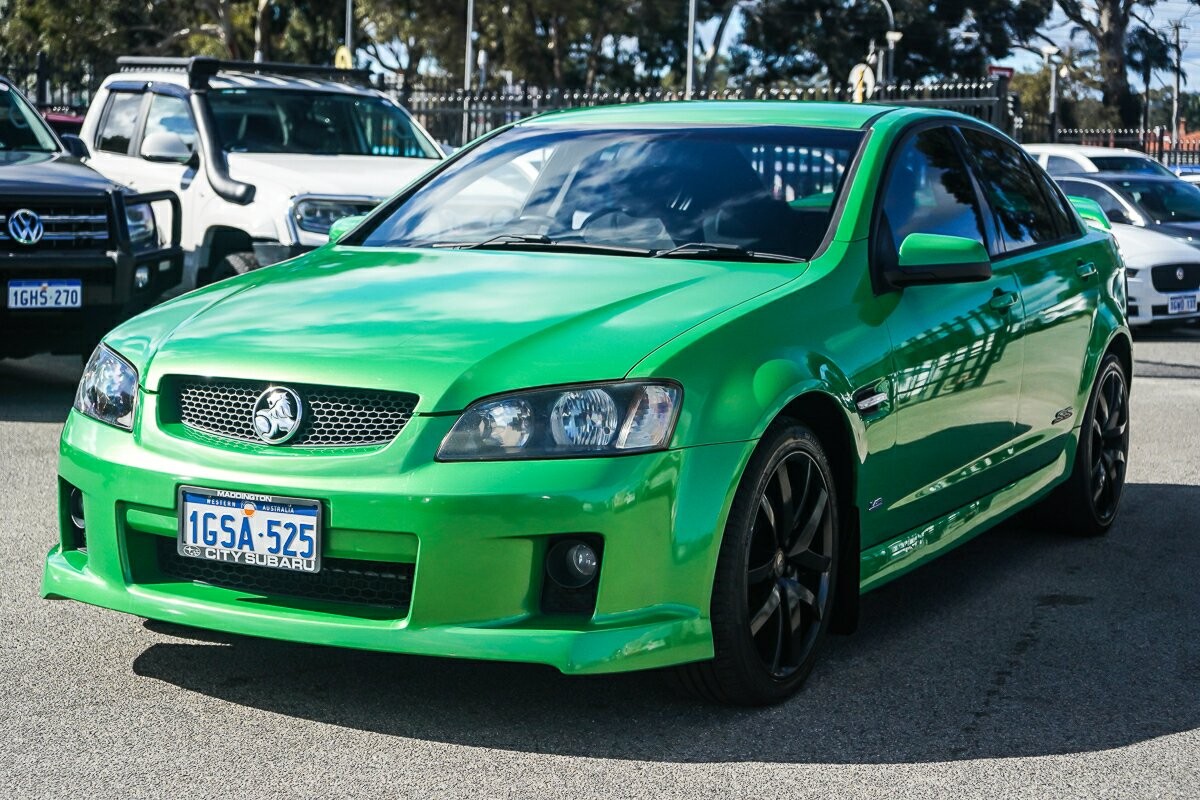 Holden Commodore image 4