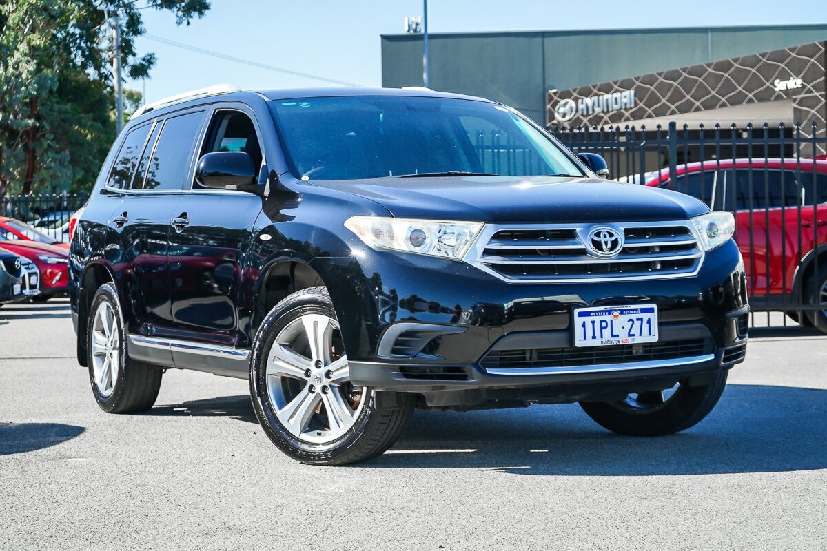 Toyota Kluger image 1