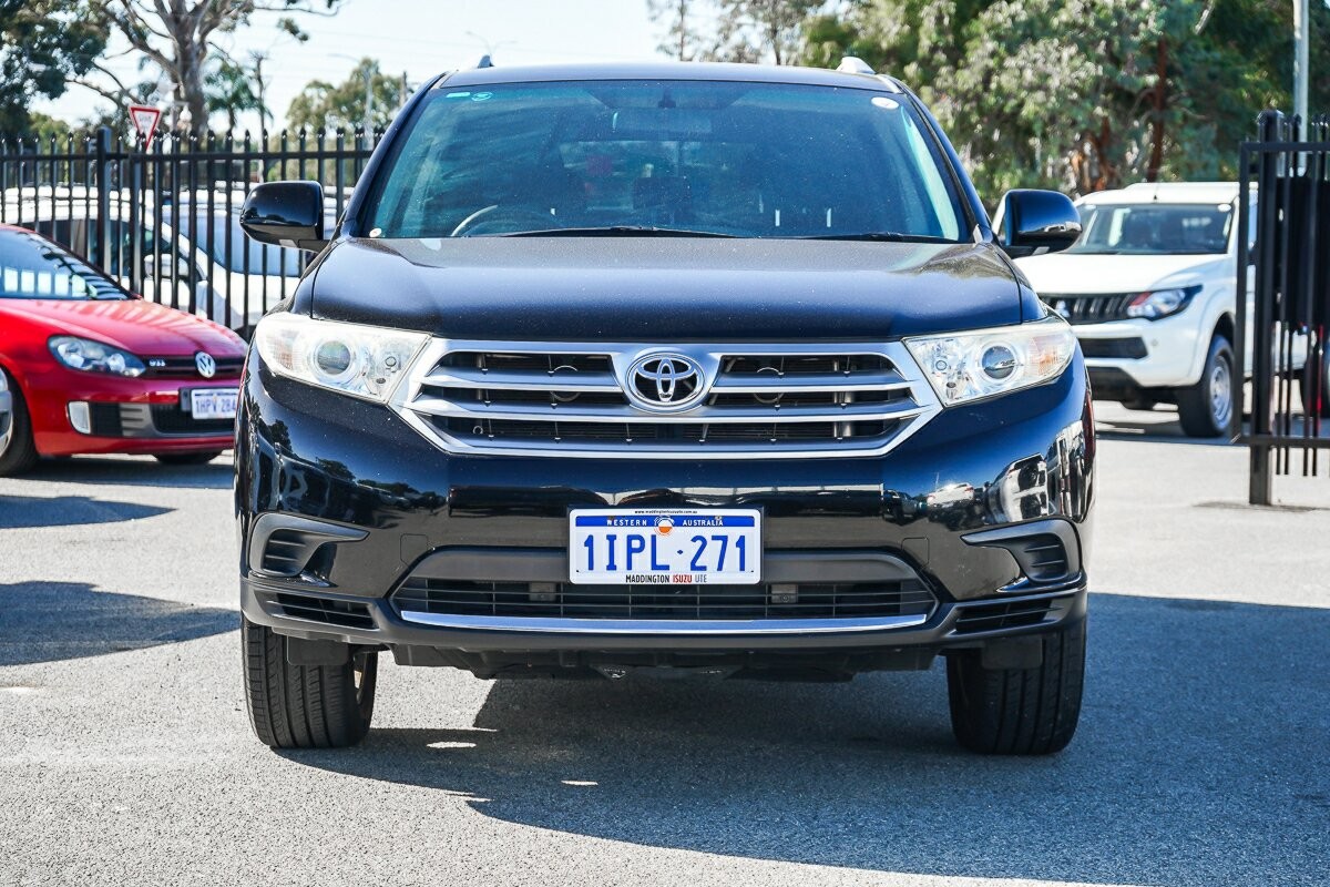 Toyota Kluger image 3